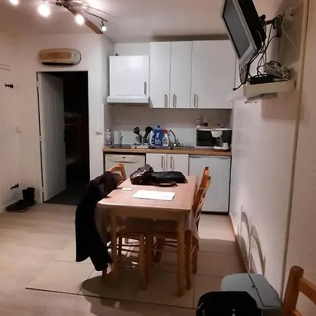 T2 PRALOUP 1600 bat Chanteclerc 6 personnes 36m2 avec chambre à part et 2 TV